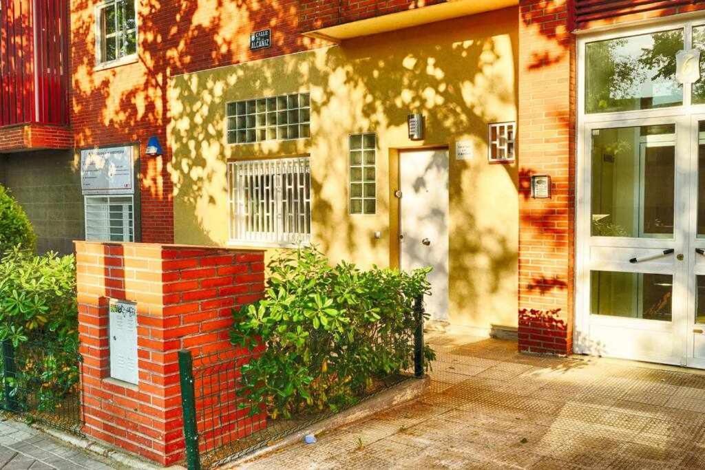 Apartamento Zona Aeropuerto Ifema Y Bernabeu Мадрид Экстерьер фото